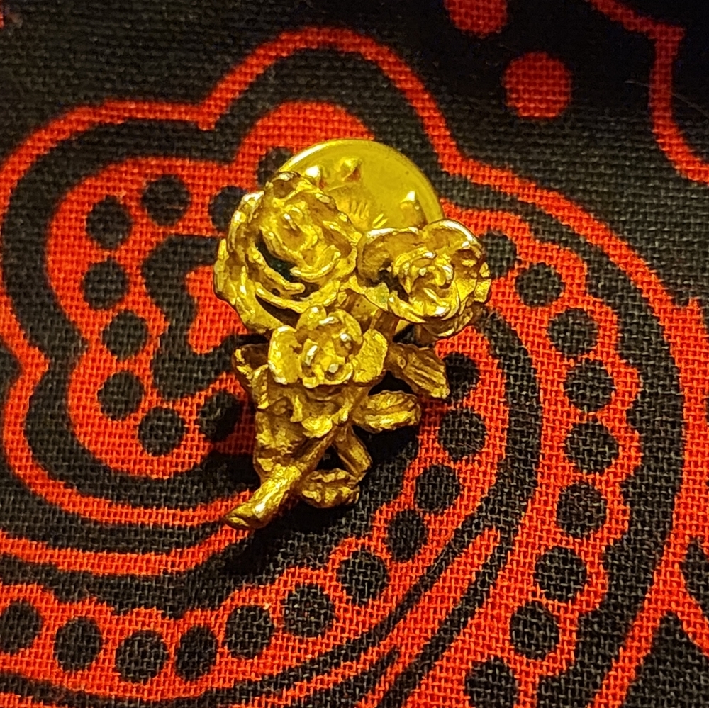 Vintage rose pin